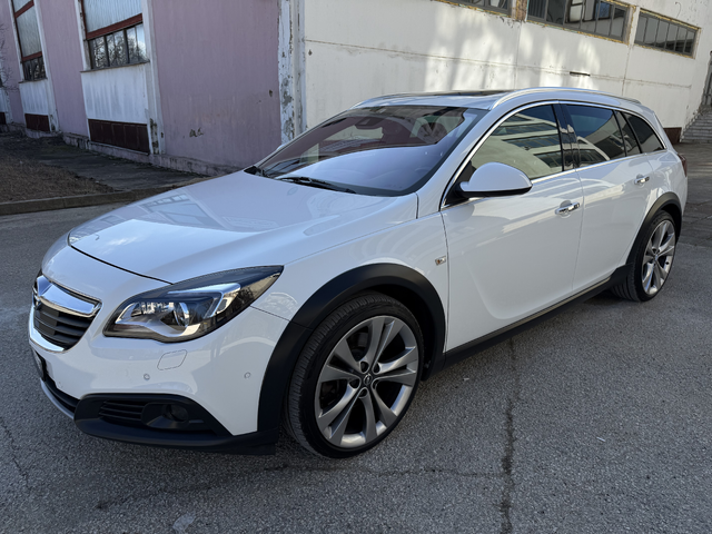 Opel Insignia 2.0i TURBO 4x4 CROSS COUNTRY - автомобили, коли, обяви за нови и употребявани 5