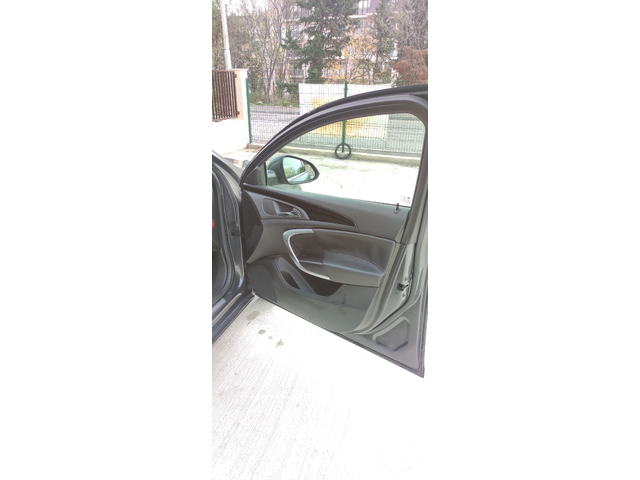 Opel Insignia, 2011 г., 193000 км, 0 к.с. - автомобили, коли, обяви за нови и употребявани 8