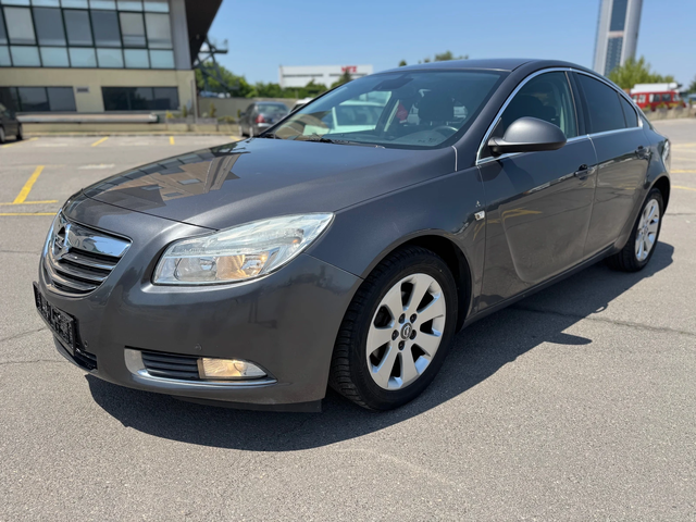 Opel Insignia 2.0CDTI-2011-AUTO-NAVI - автомобили, коли, обяви за нови и употребявани 0