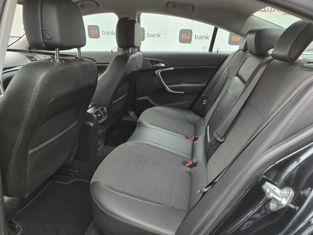 Opel Insignia 2.0CDTI-195кс= АВТОМАТ= ДИСТРОНИК= НАВИ= КСЕНОН - автомобили, коли, обяви за нови и употребявани 8