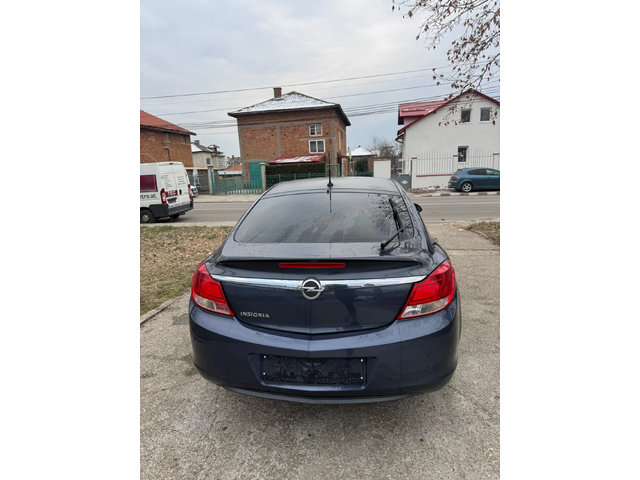 Opel Insignia 1.8 BENZIN AUSTRIA - автомобили, коли, обяви за нови и употребявани 5