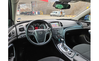 Opel Insignia 2.0 AVTOMAT/4X4/KOJA/NAVIGACIA - автомобили, коли, обяви за нови и употребявани 8