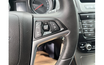 Opel Insignia 2.0 Diesel 130 k.c - автомобили, коли, обяви за нови и употребявани 11