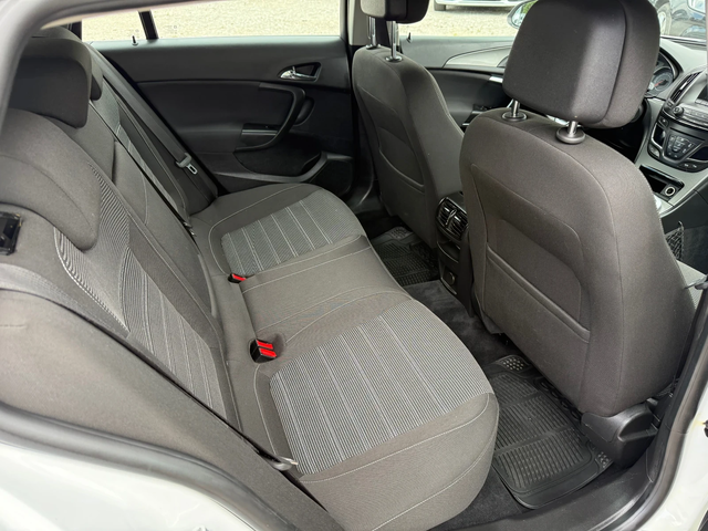 Opel Insignia 2.0 CDTi - автомобили, коли, обяви за нови и употребявани 11
