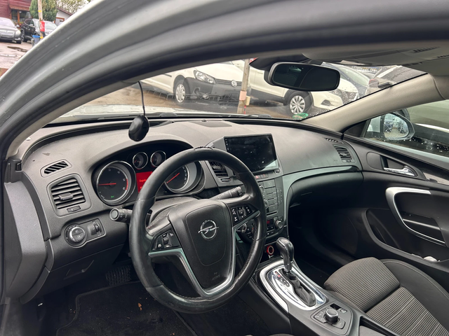 Opel Insignia 2.0CDTI AVTOMAT/NAVI EURO 5 - автомобили, коли, обяви за нови и употребявани 9