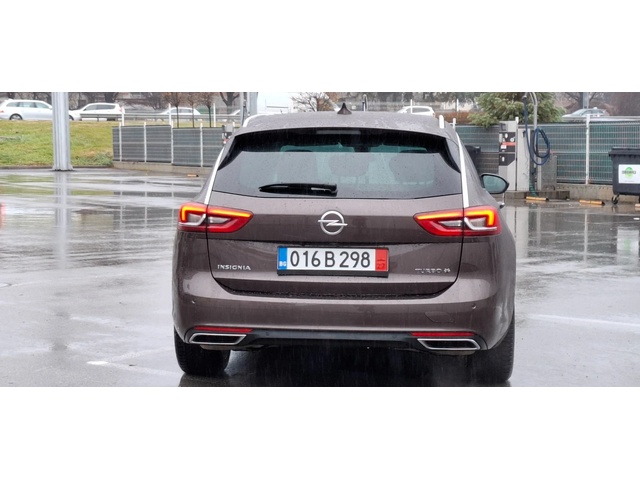 Opel Insignia 2.0 Turbo 4x4 260kc Autamtic Bose Distronic - автомобили, коли, обяви за нови и употребявани 4
