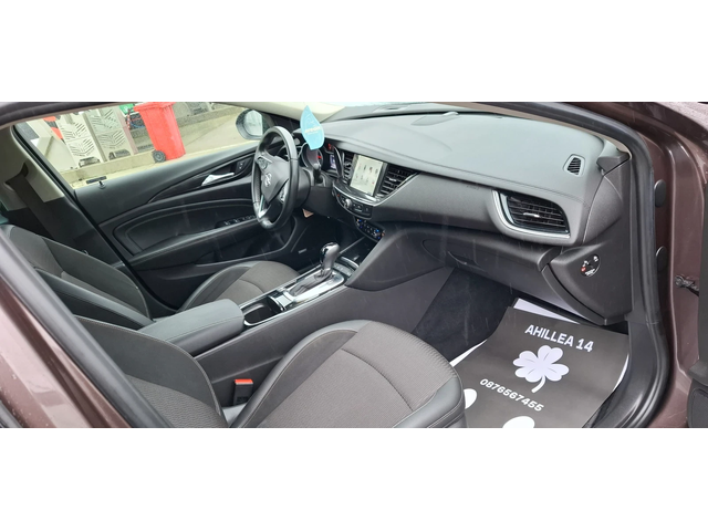 Opel Insignia 2.0 Turbo 4x4 260kc Autamtic Bose Distronic - автомобили, коли, обяви за нови и употребявани 9