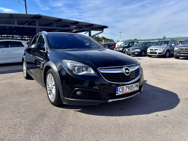 Opel Insignia Sports Tourer - автомобили, коли, обяви за нови и употребявани 1