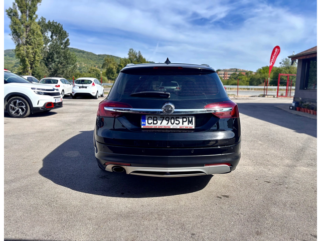 Opel Insignia Sports Tourer - автомобили, коли, обяви за нови и употребявани 5