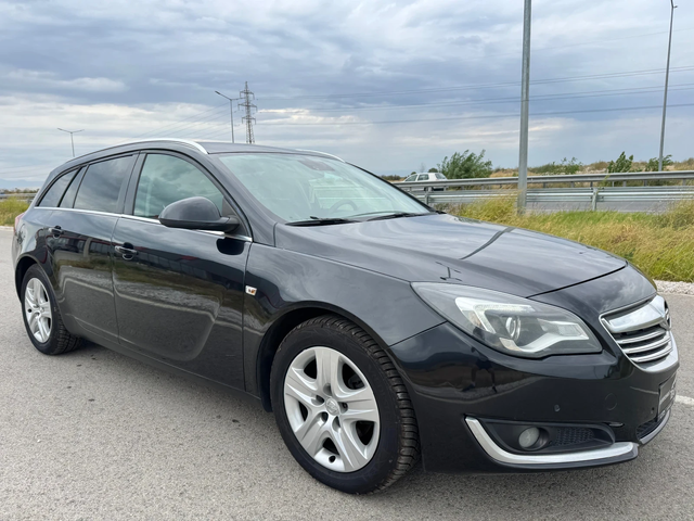 Opel Insignia 2.0 CDTi 140к.с SPORTS TOURER / NAVI / PARKTRONIC - автомобили, коли, обяви за нови и употребявани 0