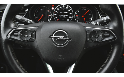 Opel Insignia Sports Tourer 2.0 CDTi Business Innovation - автомобили, коли, обяви за нови и употребявани 12