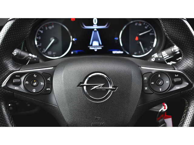 Opel Insignia Sports Tourer 2.0d OPC Line 4x4 Automatic - автомобили, коли, обяви за нови и употребявани 12