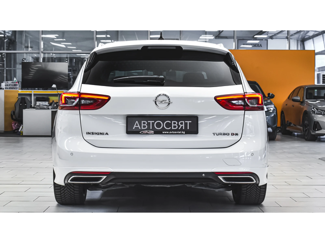 Opel Insignia Sports Tourer 2.0d OPC Line 4x4 Automatic - автомобили, коли, обяви за нови и употребявани 2