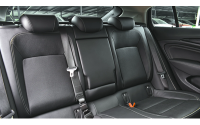 Opel Insignia Grand Sport 1.6d Innovation - автомобили, коли, обяви за нови и употребявани 10