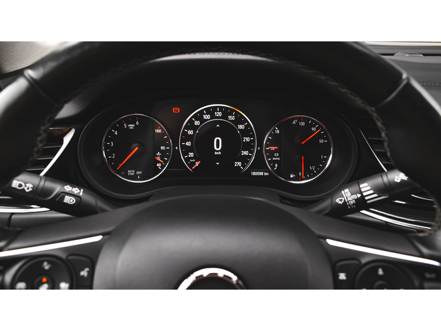 Opel Insignia Grand Sport 1.6d Innovation - автомобили, коли, обяви за нови и употребявани 13