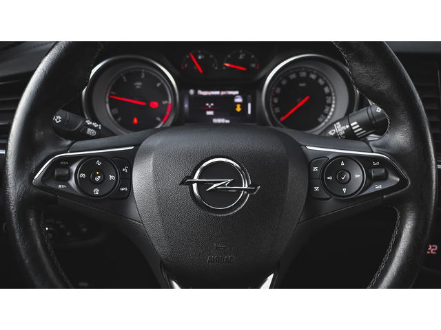 Opel Insignia Grand Sport 2.0d Innovation Automatic - автомобили, коли, обяви за нови и употребявани 12