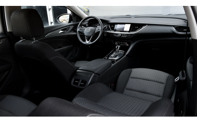 Opel Insignia Sports Tourer 2.0d Automatic Business Edition - автомобили, коли, обяви за нови и употребявани 7