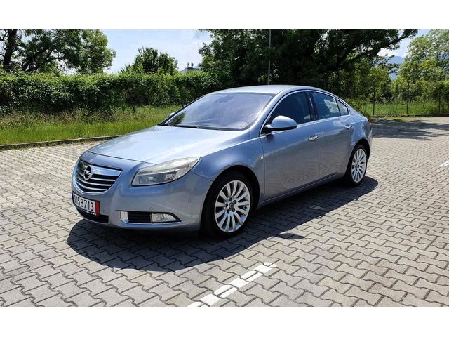 Opel Insignia 2.0 CDTI/Автоматик/NAVI/* COSMO* - автомобили, коли, обяви за нови и употребявани 0