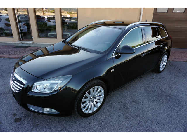 Opel Insignia 2.0 CDTI SPORTS TOURER COSMO - автомобили, коли, обяви за нови и употребявани 0