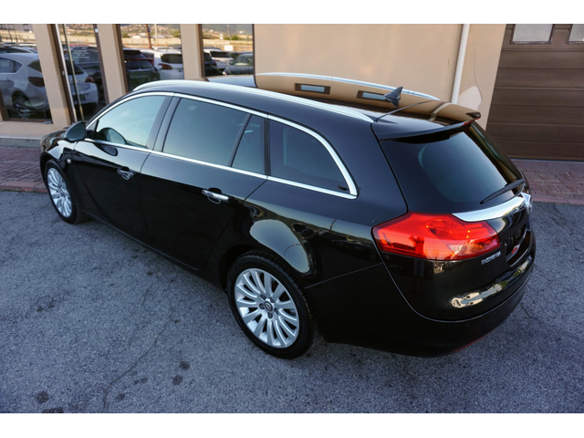 Opel Insignia 2.0 CDTI SPORTS TOURER COSMO - автомобили, коли, обяви за нови и употребявани 3