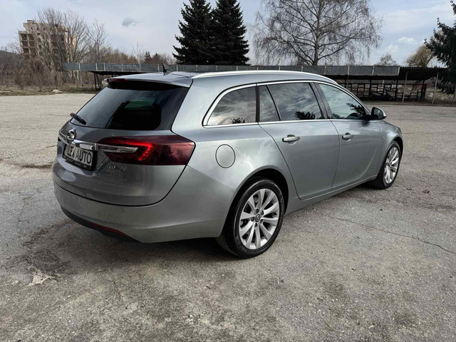 Opel Insignia 4х4 / Sport Tourer / Automatic / ЛИЗИНГ - автомобили, коли, обяви за нови и употребявани 4