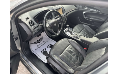 Opel Insignia 4х4 / Sport Tourer / Automatic / ЛИЗИНГ - автомобили, коли, обяви за нови и употребявани 8