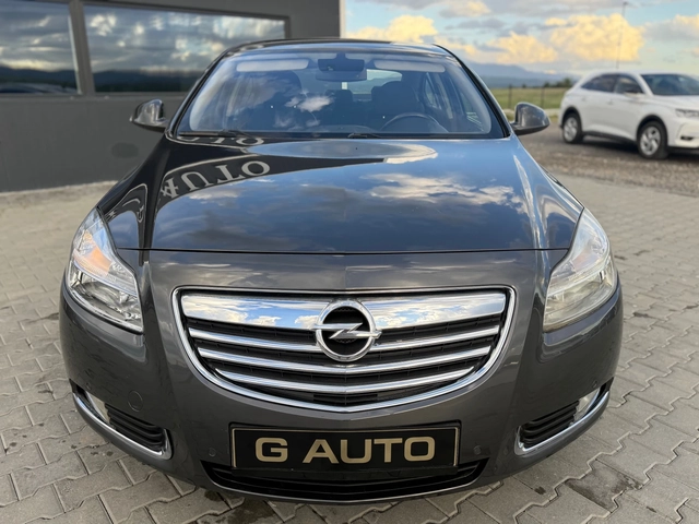 Opel Insignia 2.0 TDCI TOP !!! - автомобили, коли, обяви за нови и употребявани 1