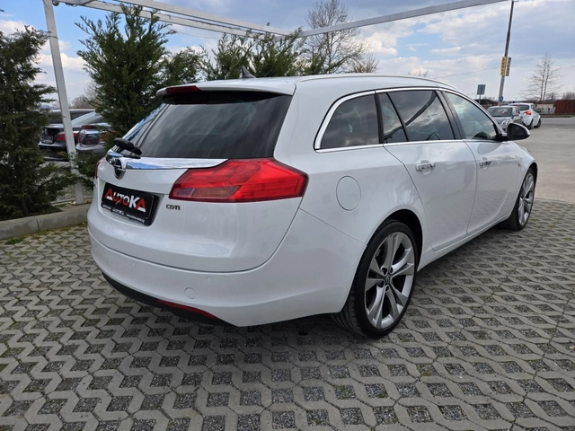 Opel Insignia 2.0CDTI-160кс= АВТОМАТ= ПАНОРАМА= ПОДГРЕВ= НАВИ - автомобили, коли, обяви за нови и употребявани 2