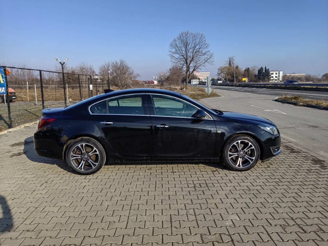 Opel Insignia Генерация: Insignia Sedan, Двигател (модификация)2.0 CDTI (170 Hp) DPF, Пакет: Cosmo - автомобили, коли, обяви за нови и употребявани 1