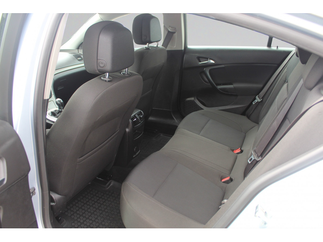 Opel INSIGNIA LIMOUSINE HB 2.0CDTI 130HP BVM6 E5 - автомобили, коли, обяви за нови и употребявани 6