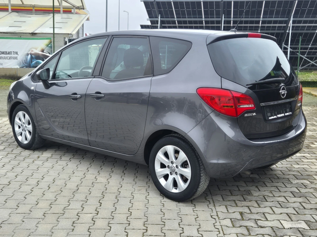Opel Meriva 1.3 cdti 95к.с. - автомобили, коли, обяви за нови и употребявани 9