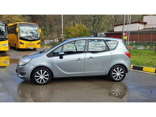 Opel Meriva 1.4 GAZ/FACELIFT/KLIMA - автомобили, коли, обяви за нови и употребявани 2