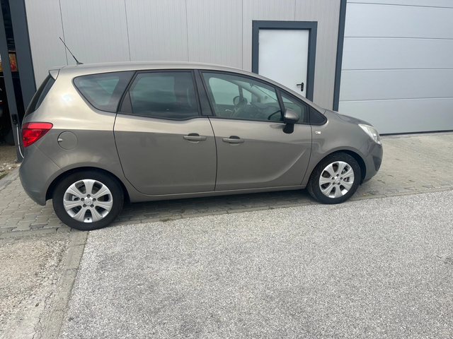 Opel Meriva 1.4 i GPL - автомобили, коли, обяви за нови и употребявани 2
