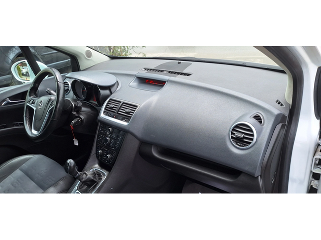 Opel Meriva 1.4 Turbo Face lift Кожен салон Автопилот - автомобили, коли, обяви за нови и употребявани 13
