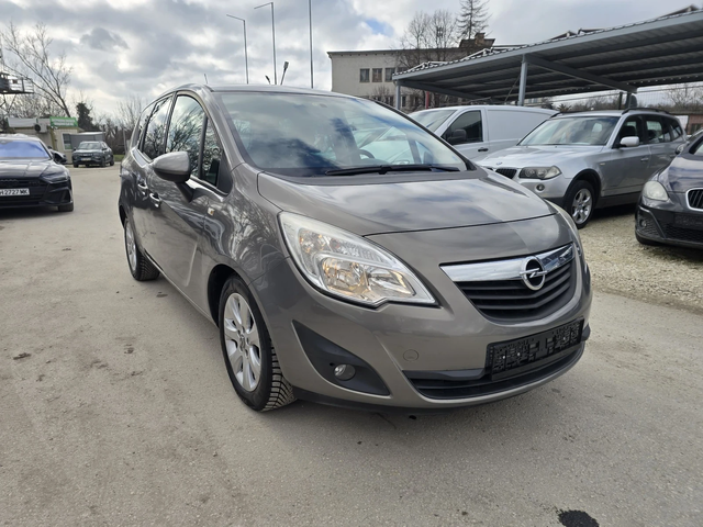 Opel Meriva 1.3D 95к.с Топ състояние - автомобили, коли, обяви за нови и употребявани 0