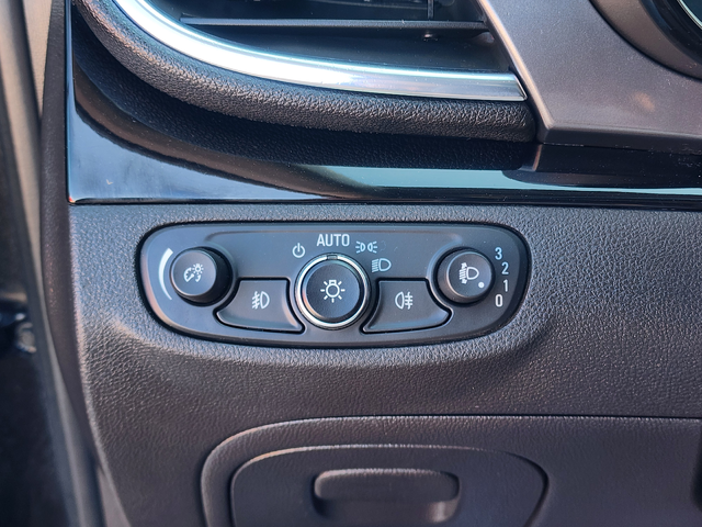 Opel Mokka X 1.6CDTI - автомобили, коли, обяви за нови и употребявани 11