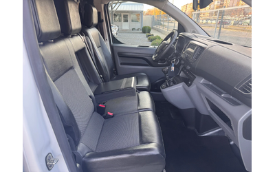 Opel Vivaro 1.5d 120ps 6ск * ПЕРФЕКТЕН* - автомобили, коли, обяви за нови и употребявани 11