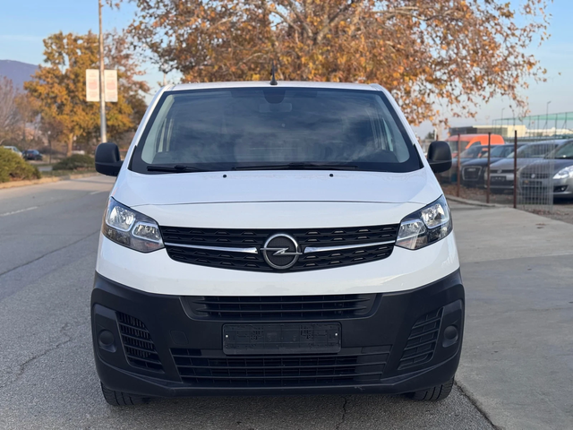 Opel Vivaro 1.5d 120ps 6ск * ПЕРФЕКТЕН* - автомобили, коли, обяви за нови и употребявани 6