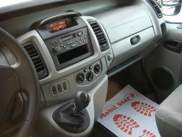 Opel Vivaro 1.9dci TOUR KLIMA 6ck. 8MECTA - автомобили, коли, обяви за нови и употребявани 11