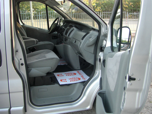 Opel Vivaro 1.9dci TOUR KLIMA 6ck. 8MECTA - автомобили, коли, обяви за нови и употребявани 12