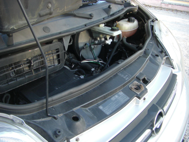 Opel Vivaro 1.9dci TOUR KLIMA 6ck. 8MECTA - автомобили, коли, обяви за нови и употребявани 16