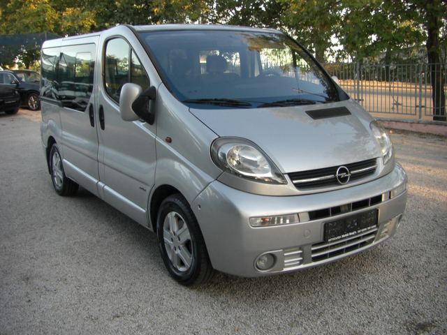 Opel Vivaro 1.9dci TOUR KLIMA 6ck. 8MECTA - автомобили, коли, обяви за нови и употребявани 6