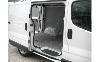 Opel Vivaro 2.0cdti 6ck. - автомобили, коли, обяви за нови и употребявани 15