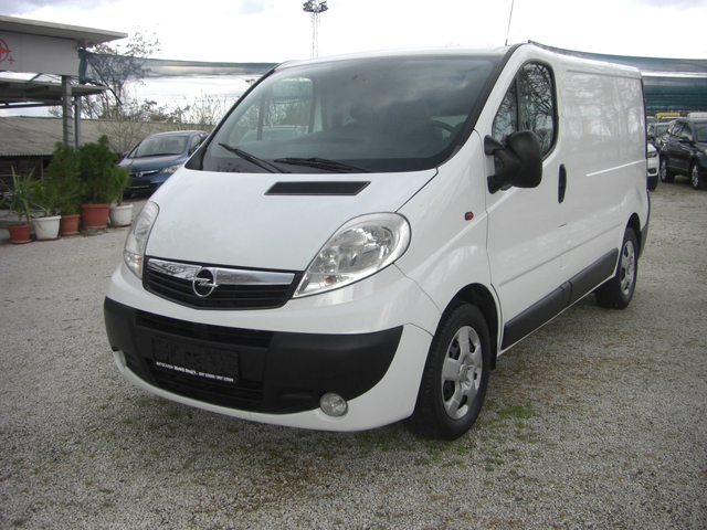 Opel Vivaro 2.0cdti 6ck.EURO 5B - автомобили, коли, обяви за нови и употребявани 0