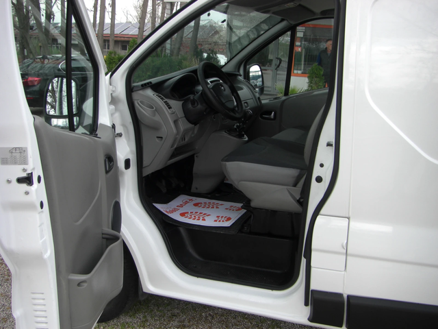 Opel Vivaro 2.0cdti 6ck.EURO 5B - автомобили, коли, обяви за нови и употребявани 8