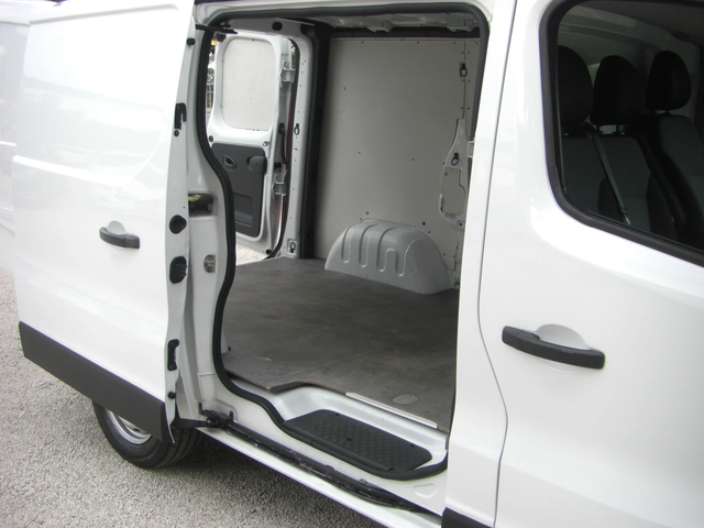 Opel Vivaro 1.6cdti 6ck. EURO 6 - автомобили, коли, обяви за нови и употребявани 14