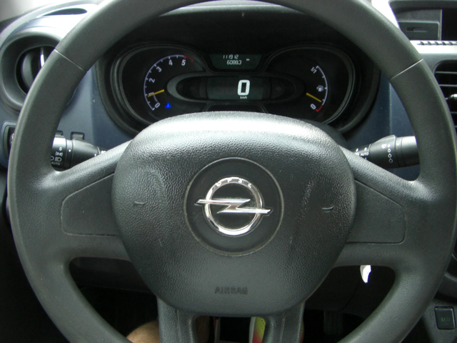 Opel Vivaro 1.6cdti 6ck. EURO 6 - автомобили, коли, обяви за нови и употребявани 9