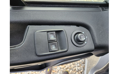 Opel Vivaro - автомобили, коли, обяви за нови и употребявани 11