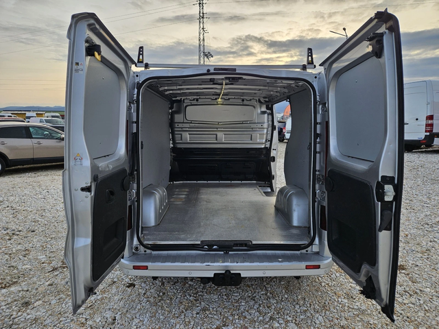 Opel Vivaro - автомобили, коли, обяви за нови и употребявани 12