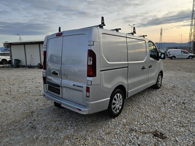 Opel Vivaro - автомобили, коли, обяви за нови и употребявани 4